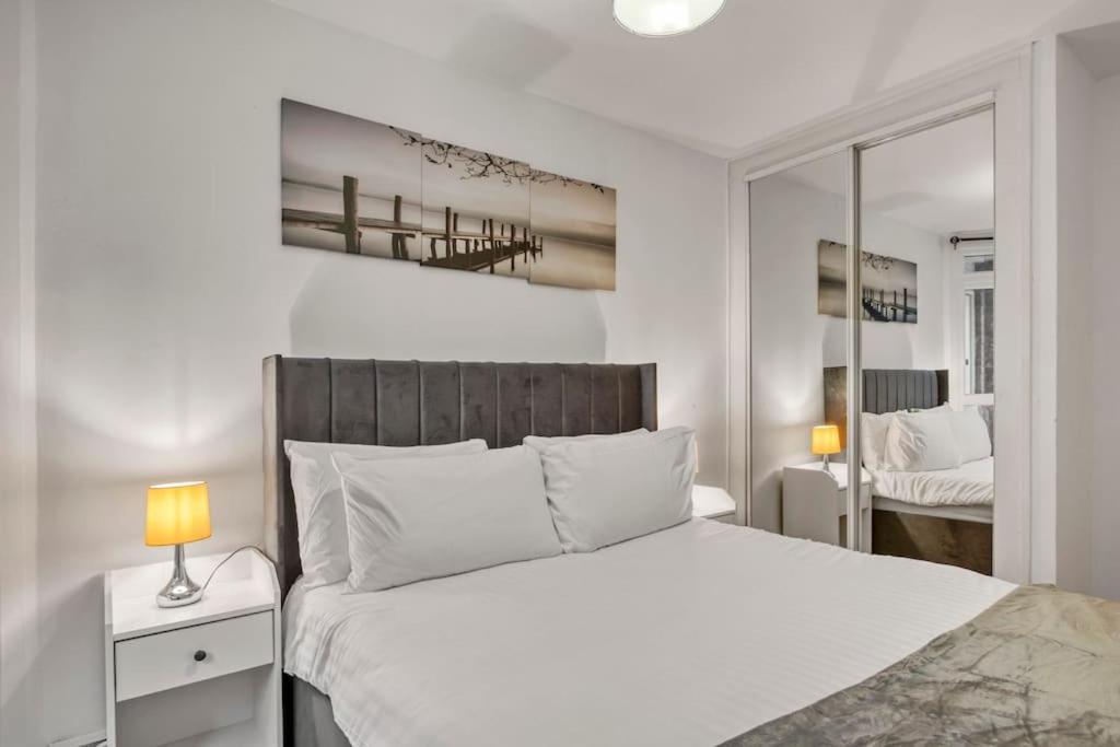 Apartamento Peaceful 2-Bed South Bank Londres Exterior foto
