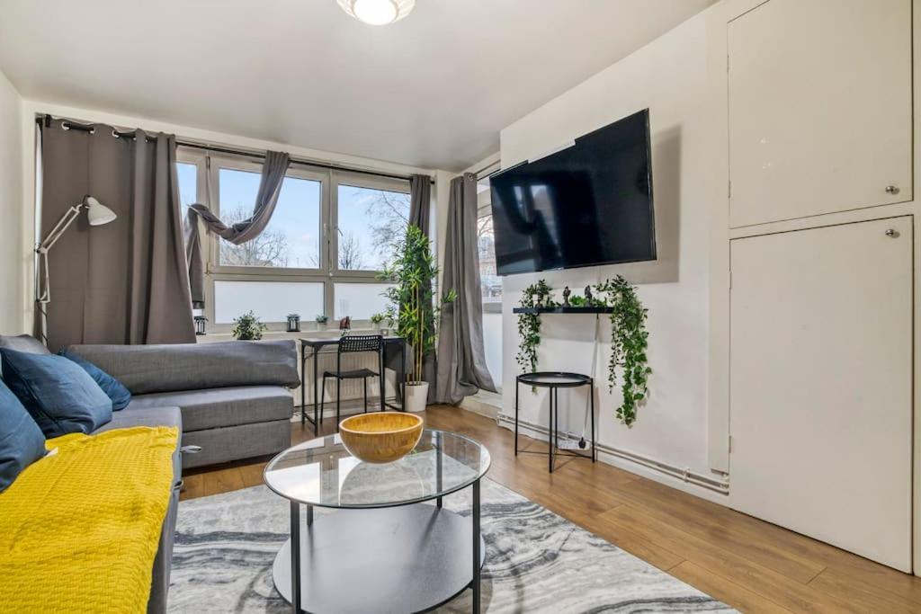 Apartamento Peaceful 2-Bed South Bank Londres Exterior foto