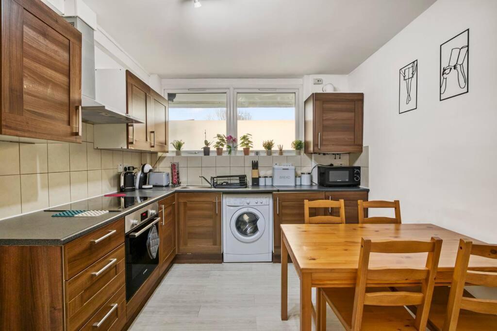 Apartamento Peaceful 2-Bed South Bank Londres Exterior foto